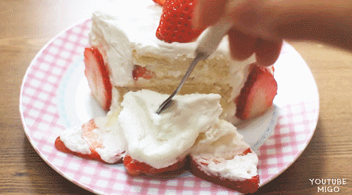strawberry cake